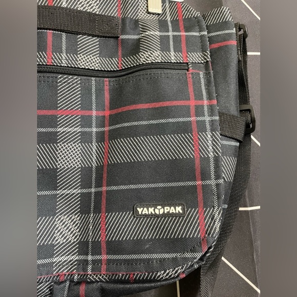 Vintage satchel style bag. Yak Pak. Lightly used. Black, grey & red plaid - Picture 4 of 4